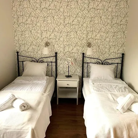 Appartamento Allegra Z Ogrodem I Sala Zabaw ,darmowy Parking I Lezaki, 5minut Do Morza *