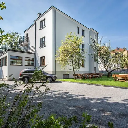 아파트 Allegra Z Ogrodem I Sala Zabaw ,darmowy Parking I Lezaki, 5minut Do Morza