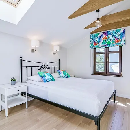 Allegra Z Ogrodem I Sala Zabaw ,darmowy Parking I Lezaki, 5minut Do Morza